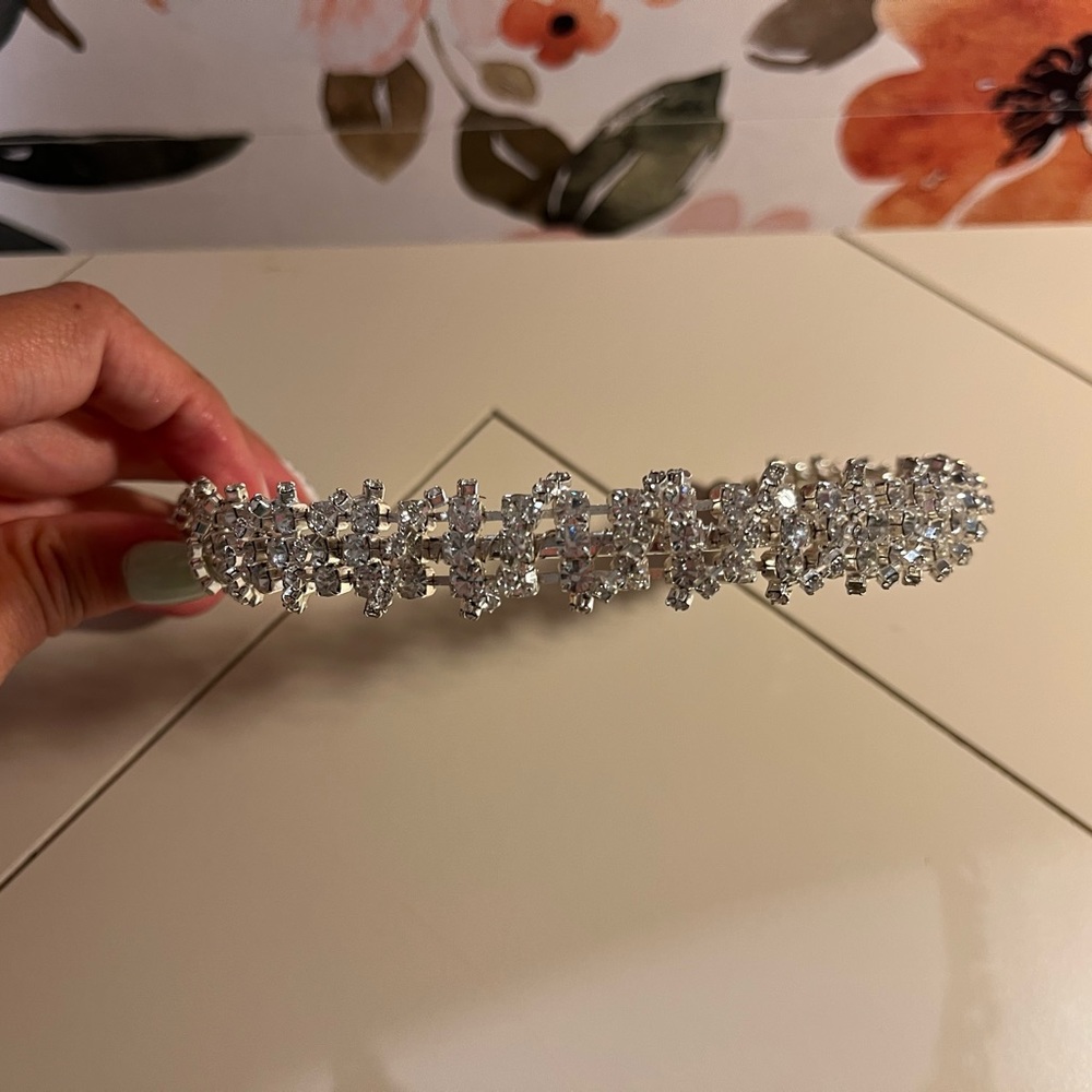 Silver tiara for bride